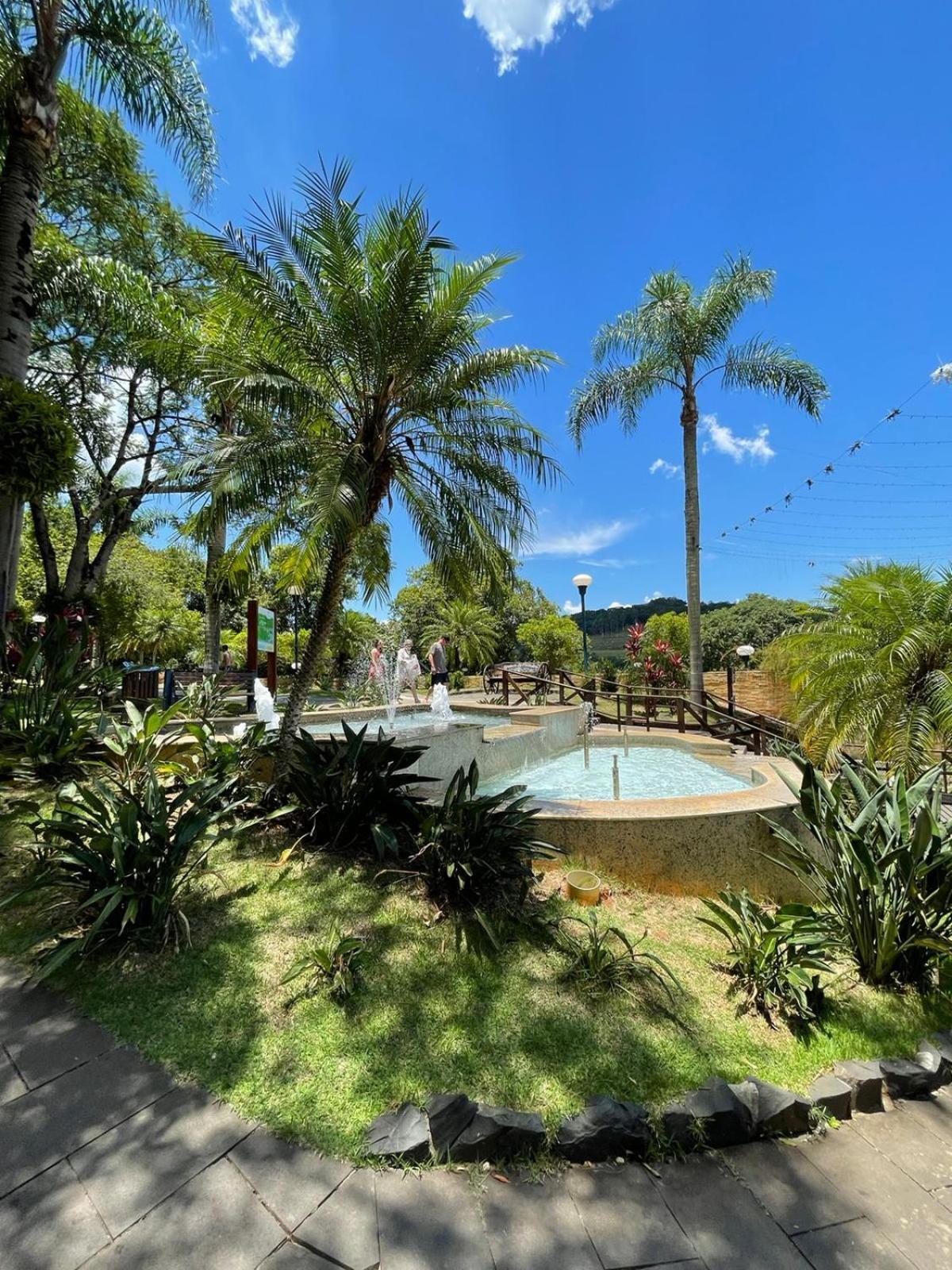 Apto Violetas Na Janela- 1 Climatizada- A 50m Do Parque Termal! Apartamento *